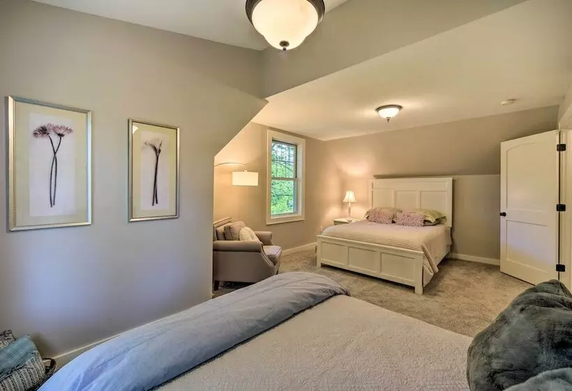 Charming Taylors Falls Home W/ Deck, Fire Pit