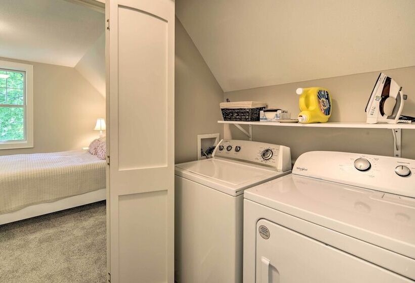 Charming Taylors Falls Home W/ Deck, Fire Pit