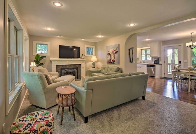 Charming Taylors Falls Home W/ Deck, Fire Pit