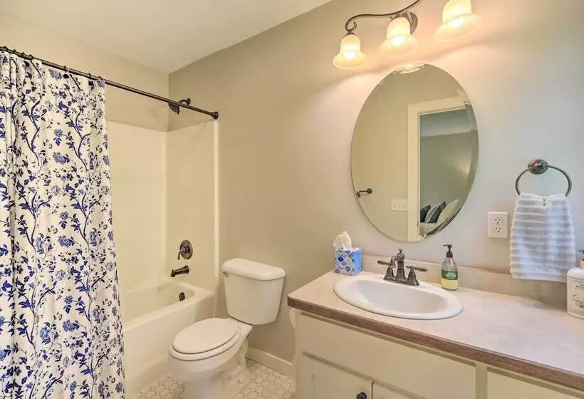 Charming Taylors Falls Home W/ Deck, Fire Pit