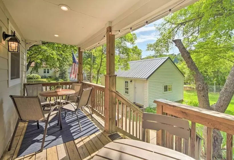 Charming Taylors Falls Home W/ Deck, Fire Pit