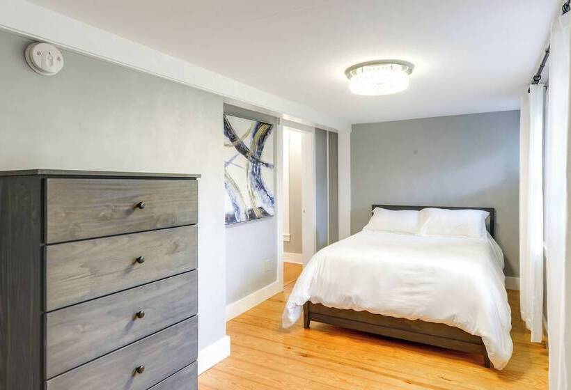 Chester Home ~ 12 Mi To Magic Mountain Ski Area