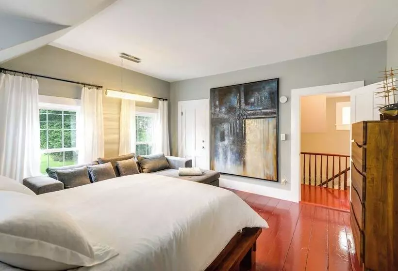 Chester Home ~ 12 Mi To Magic Mountain Ski Area