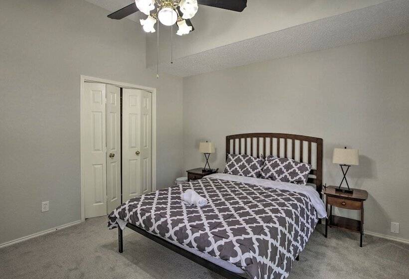 Convenient Allen Retreat, 2 Mi To Downtown!