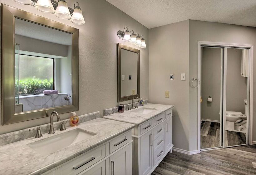 Convenient Allen Retreat, 2 Mi To Downtown!