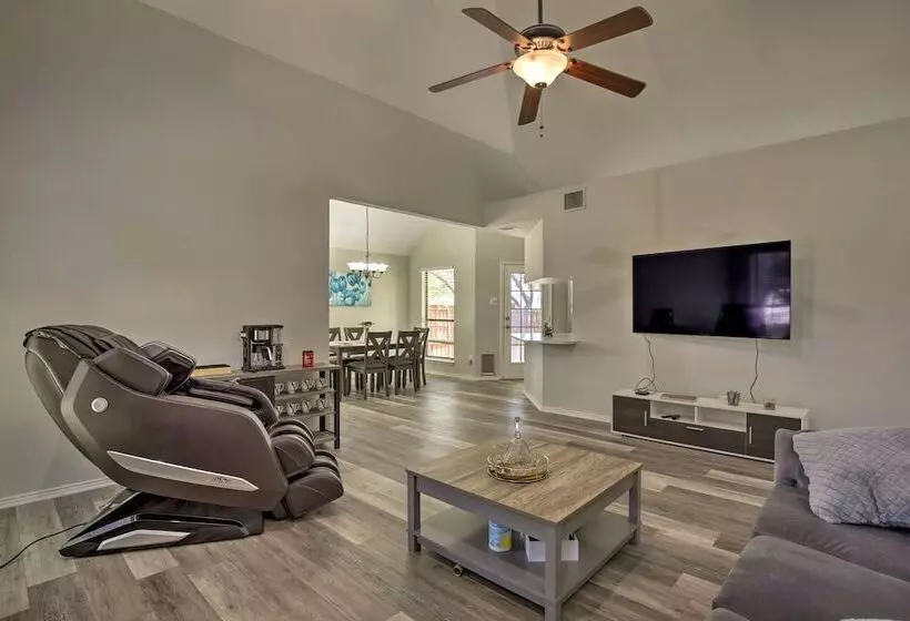 Convenient Allen Retreat, 2 Mi To Downtown!