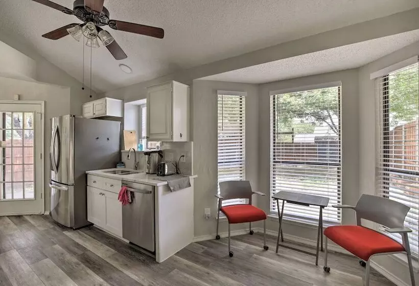 Convenient Allen Retreat, 2 Mi To Downtown!