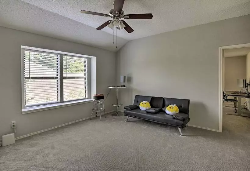 Convenient Allen Retreat, 2 Mi To Downtown!