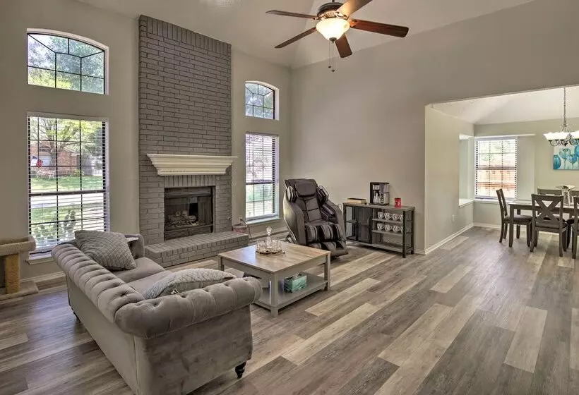 Convenient Allen Retreat, 2 Mi To Downtown!