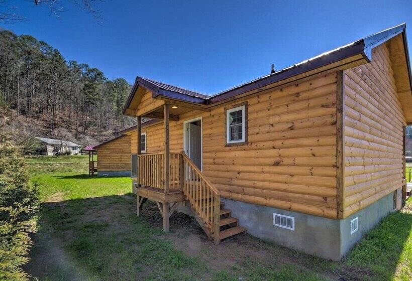 Cozy Bryson City Cabin 5 Miles To Downtown!