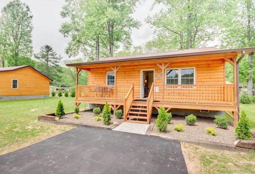Cozy Bryson City Cabin 5 Miles To Downtown!