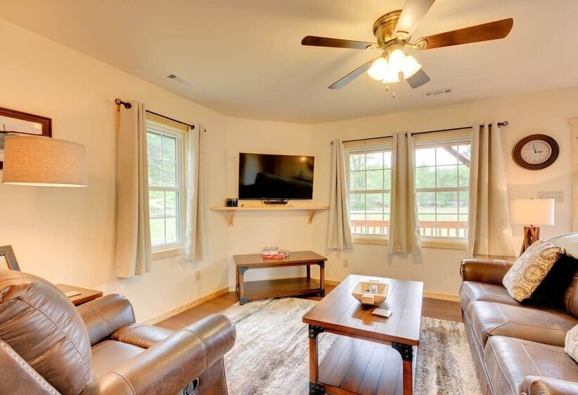 Cozy Bryson City Cabin 5 Miles To Downtown!