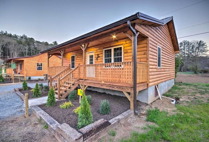 Cozy Bryson City Cabin On Tuck River W/ Fire Pit!