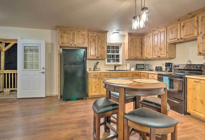 Cozy Bryson City Cabin On Tuck River W/ Fire Pit!