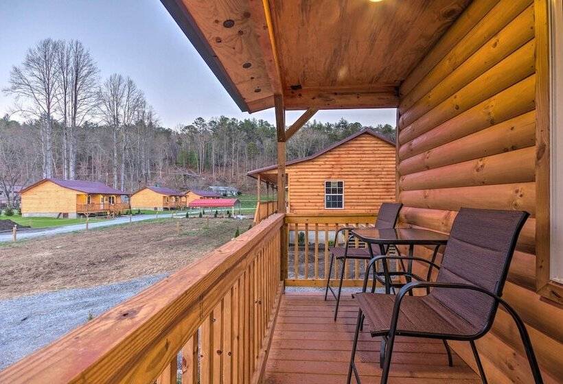 Cozy Bryson City Cabin On Tuck River W/ Fire Pit!