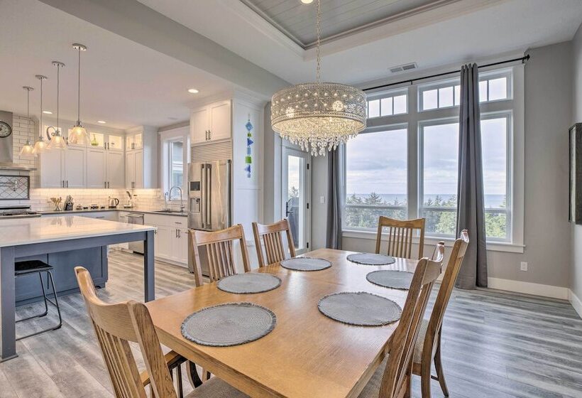 Cozy Depoe Bay Home < 1 Mi To Pirate Cove!