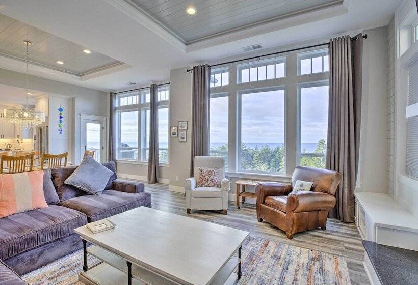 Cozy Depoe Bay Home < 1 Mi To Pirate Cove!