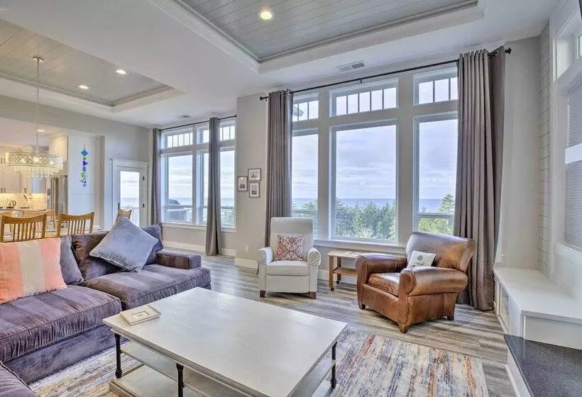 Cozy Depoe Bay Home < 1 Mi To Pirate Cove!
