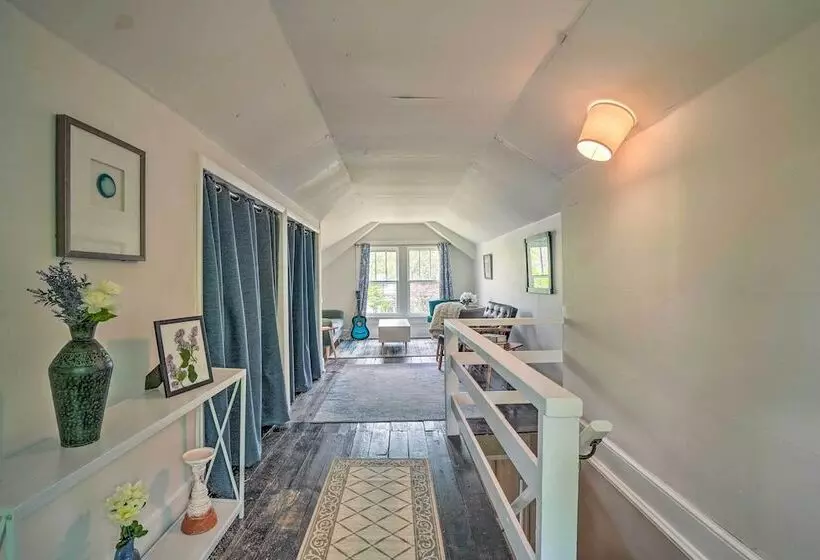 Elegant Charles Town Home: Grill, Walk Dtwn!