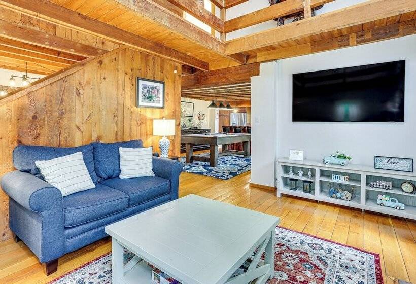 Hot Tub, Game Room: Greentown Home Near State Park