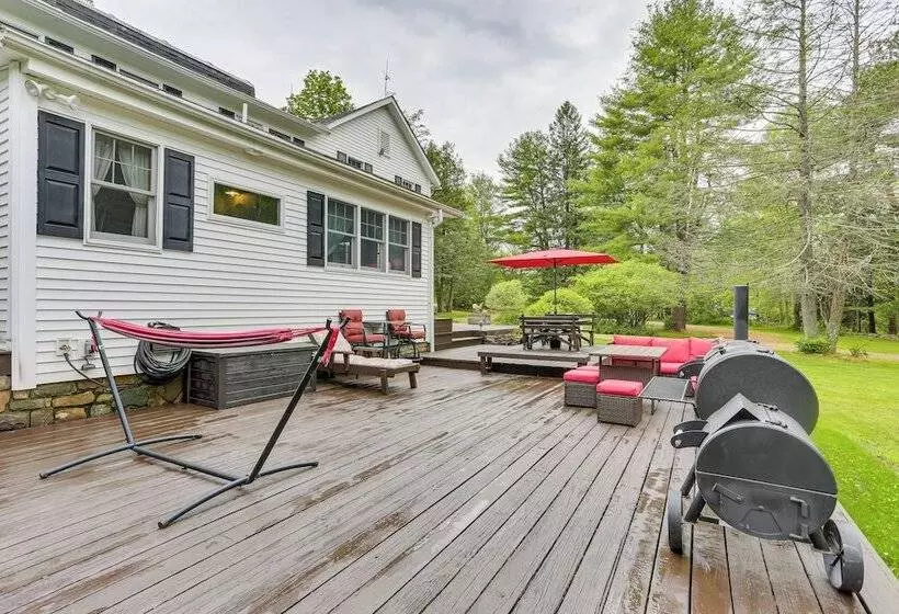 Hot Tub, Game Room: Greentown Home Near State Park