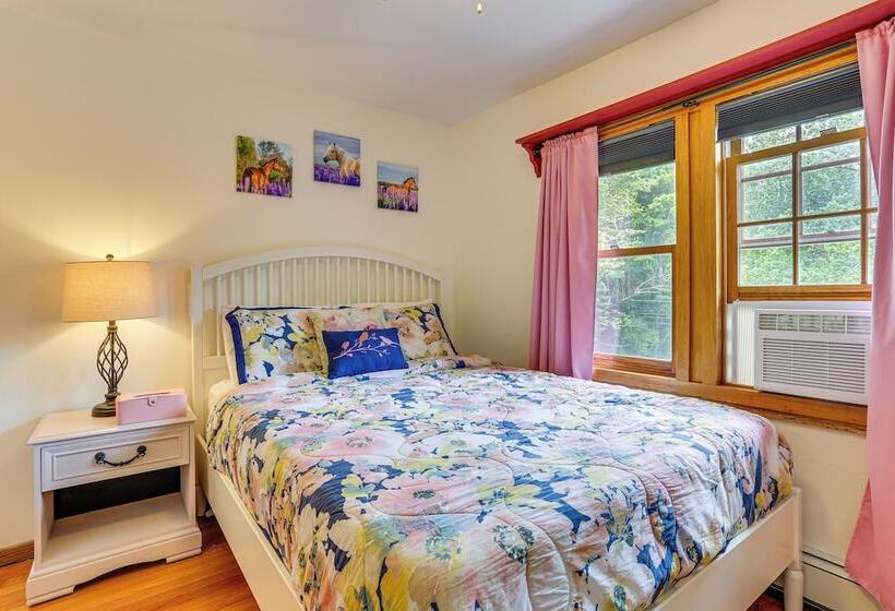 Hot Tub, Game Room: Greentown Home Near State Park