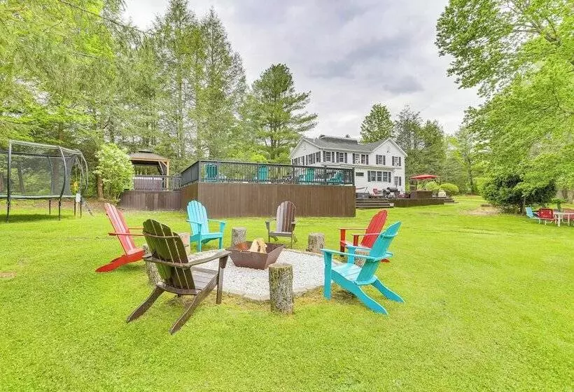 Hot Tub, Game Room: Greentown Home Near State Park