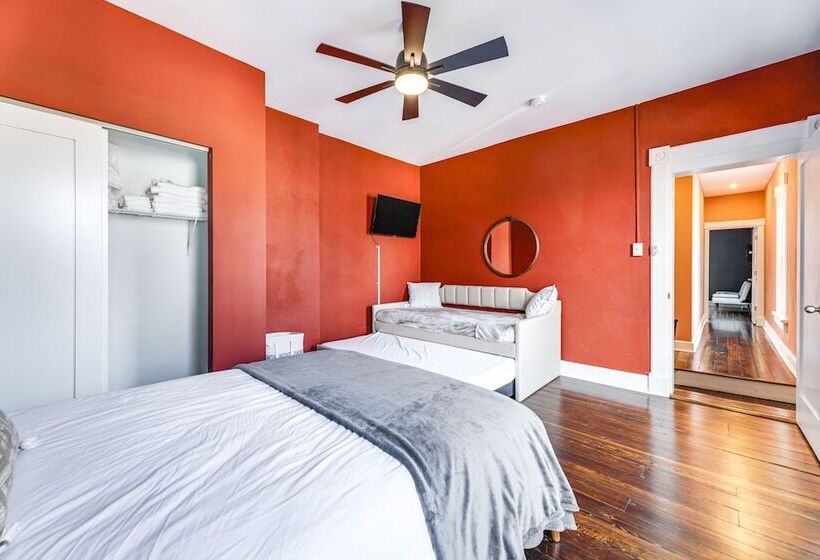 Near Downtown Dayton: Historic South Park Home