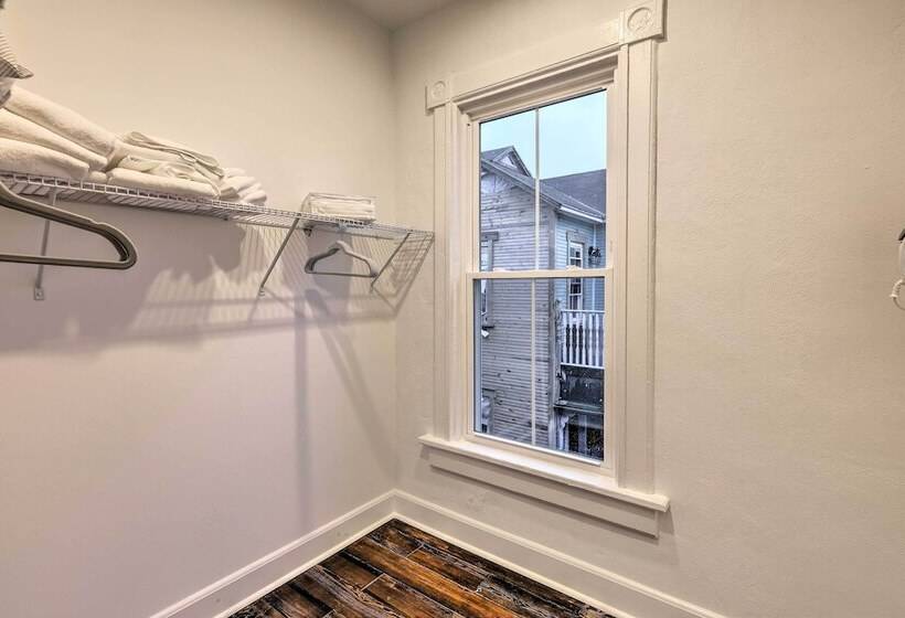 Near Downtown Dayton: Historic South Park Home