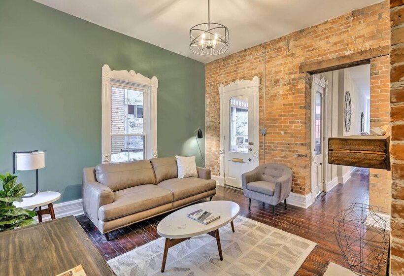 Near Downtown Dayton: Historic South Park Home