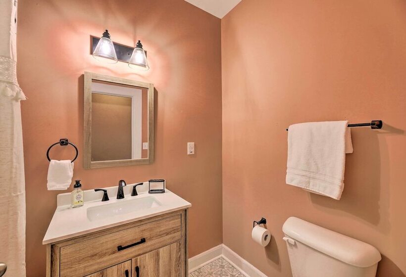 Near Downtown Dayton: Historic South Park Home