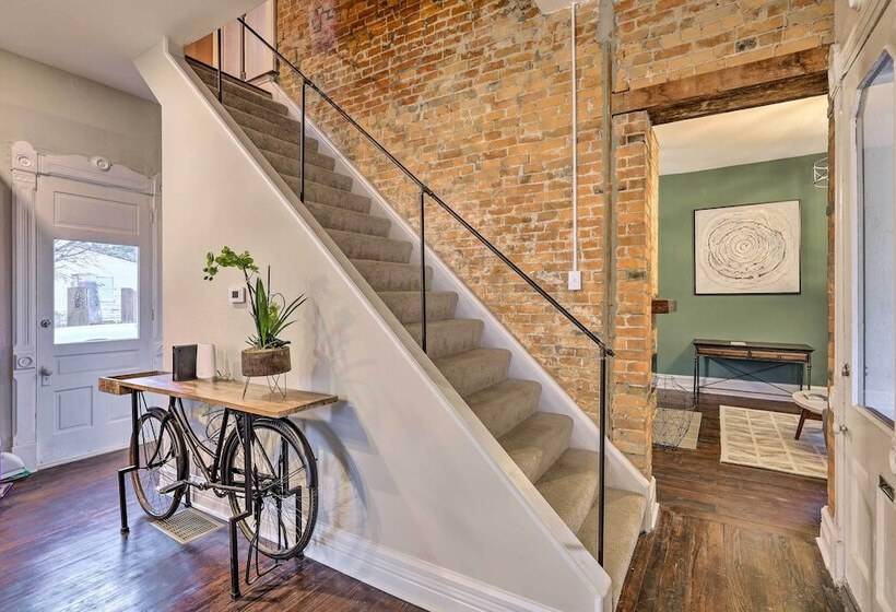 Near Downtown Dayton: Historic South Park Home