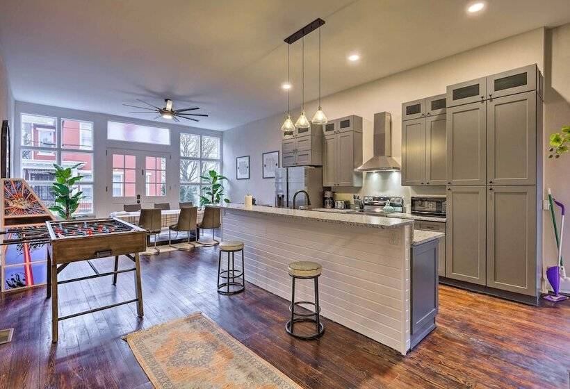 Near Downtown Dayton: Historic South Park Home