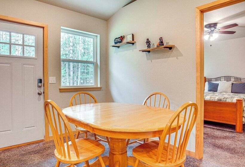 Wisconsin Cabin Hideaway: 3 Mi To Lakes