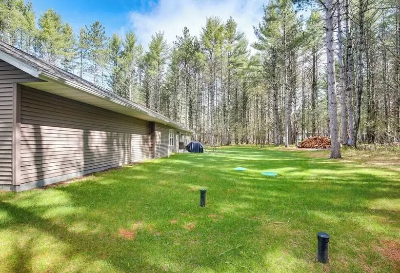 Wisconsin Cabin Hideaway: 3 Mi To Lakes