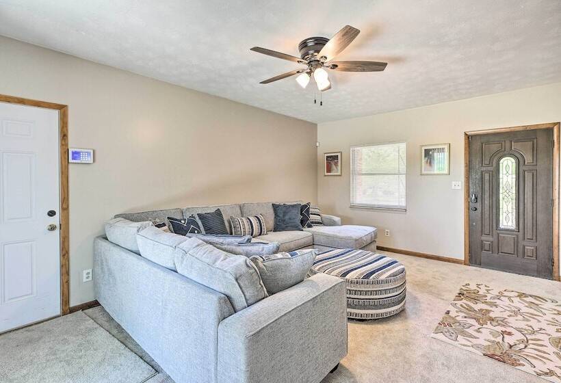 Idyllic Bronston Retreat W/ Fire Pit + View!