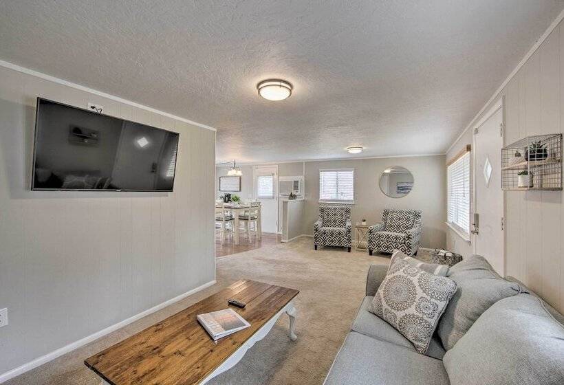 Jefferson Retreat W/ Backyard < 1 Mi To Lake!