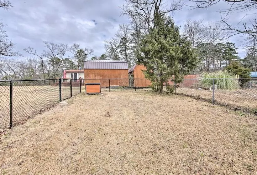 Jefferson Retreat W/ Backyard < 1 Mi To Lake!