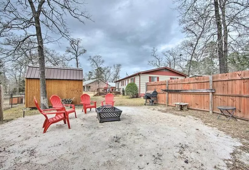 Jefferson Retreat W/ Backyard < 1 Mi To Lake!