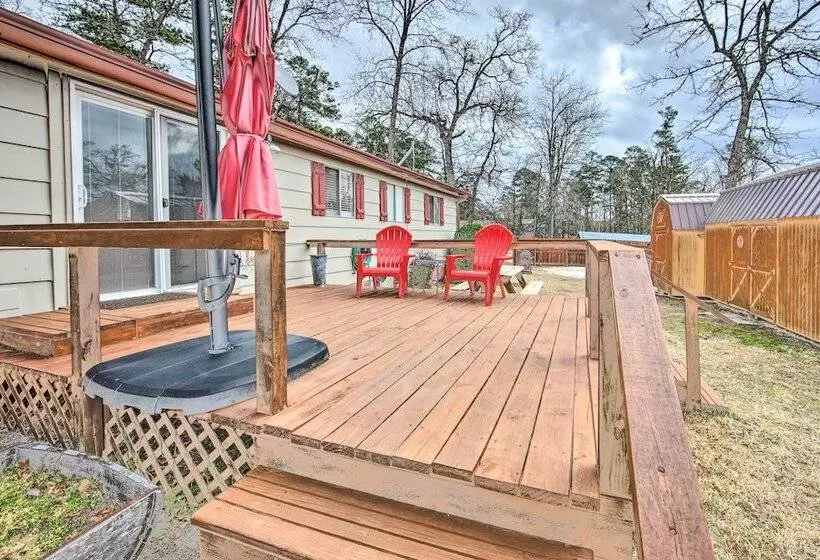 Jefferson Retreat W/ Backyard < 1 Mi To Lake!