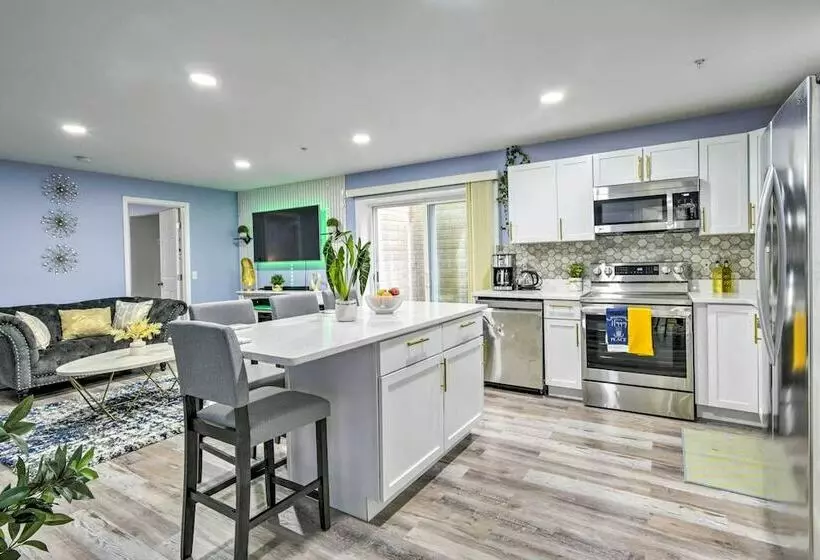 Joppatowne Home W/ Private Deck & Fireplace!