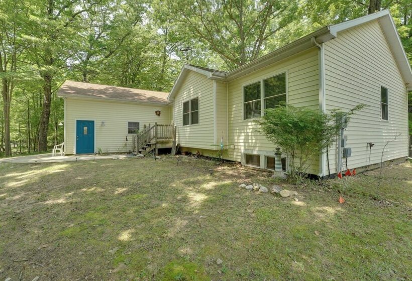 Lake Michigan Gem < Half Miles To Private Beach!