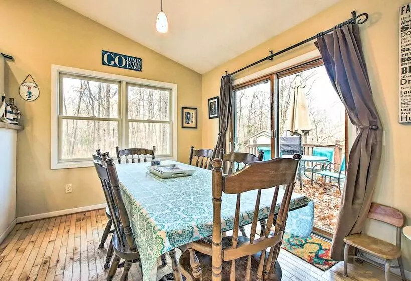 Lake Michigan Gem < Half Miles To Private Beach!