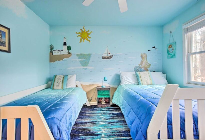 Lake Michigan Gem < Half Miles To Private Beach!