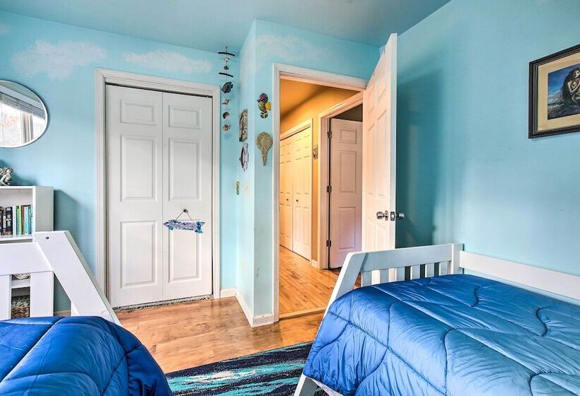 Lake Michigan Gem < Half Miles To Private Beach!