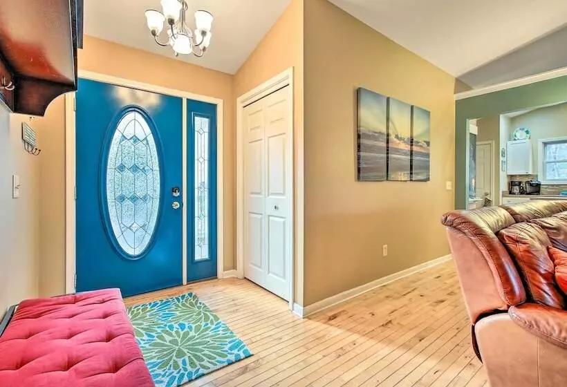 Lake Michigan Gem < Half Miles To Private Beach!