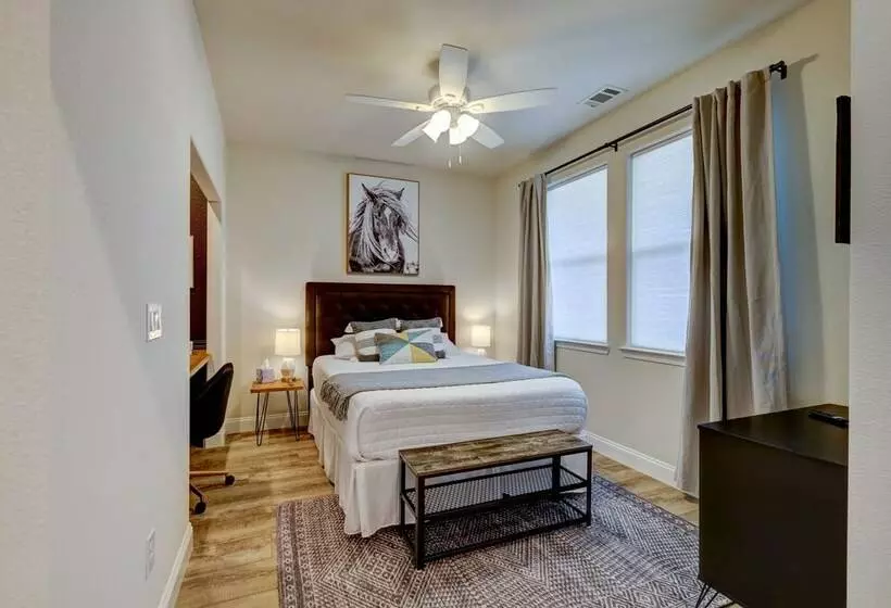 Modern Murphys Vacation Home Near Downtown!
