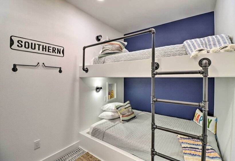 Modern Norfork House W/ Patio On White River!