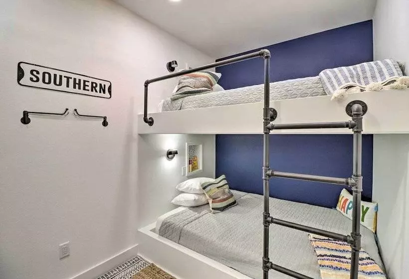 Modern Norfork House W/ Patio On White River!