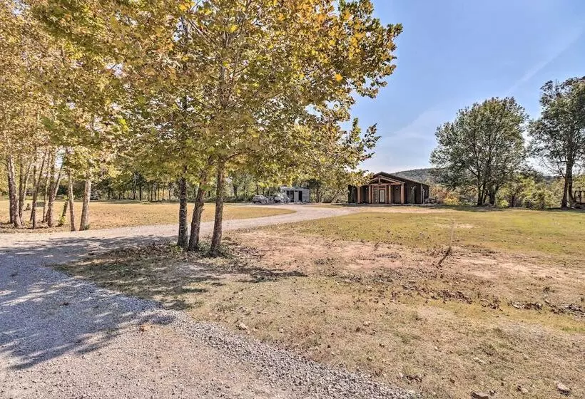 Modern Norfork House W/ Patio On White River!
